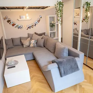 Appartamento Cozy Modern Nest In The Heart Of With Netflix, Vienna