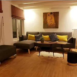 https://amazing-duplex-in-the-heart-of-brussels.brusselshotelsbook.com