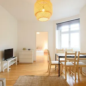 Living 1090 Wiedeń