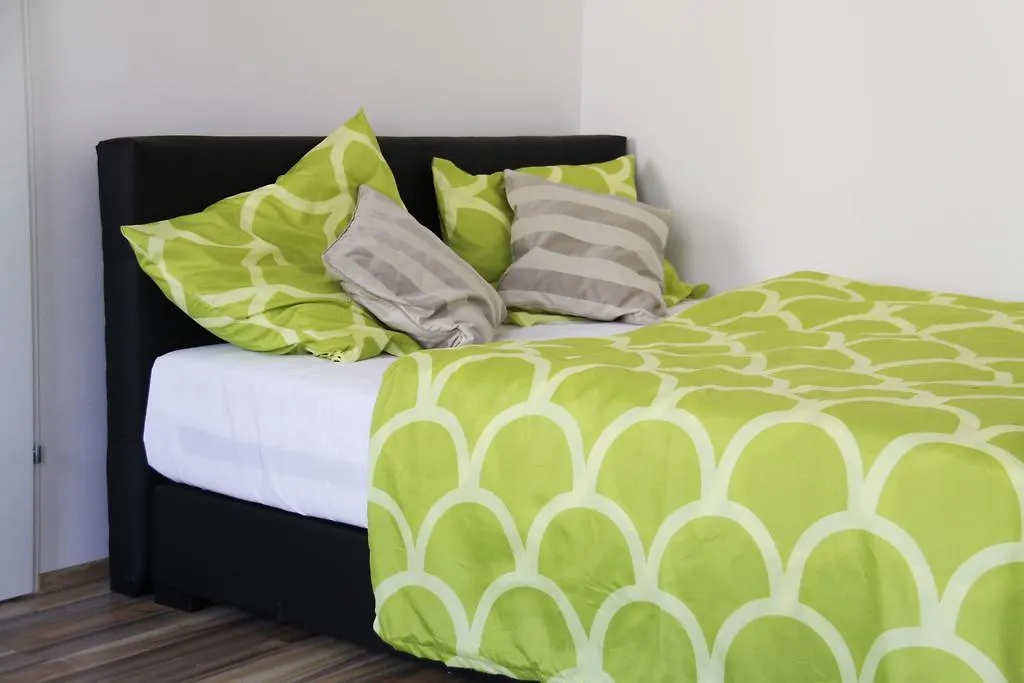 Apartment Huglgasse Vienna